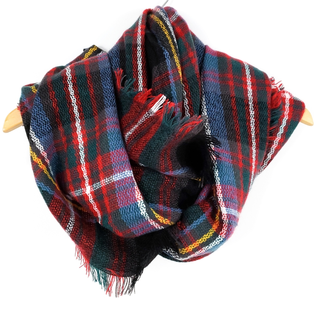 Fireside Plaid Scarf (Black)